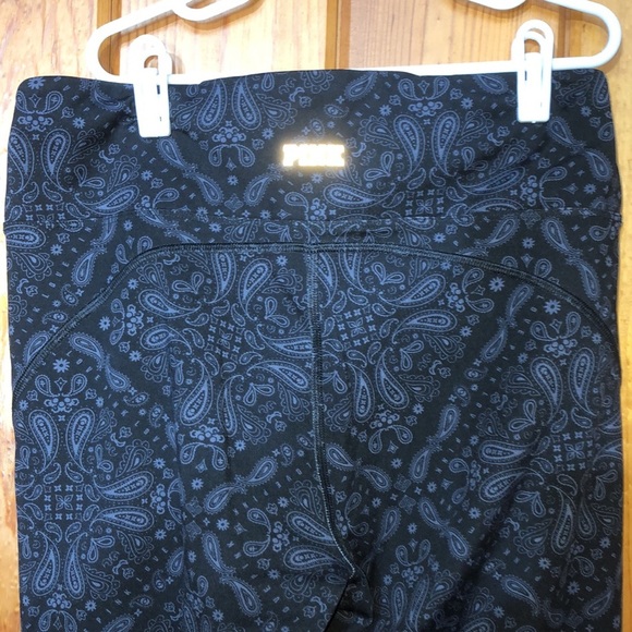 PINK Sport bandana print leggings size medium blue/black workout causal pants​ - Picture 5 of 6